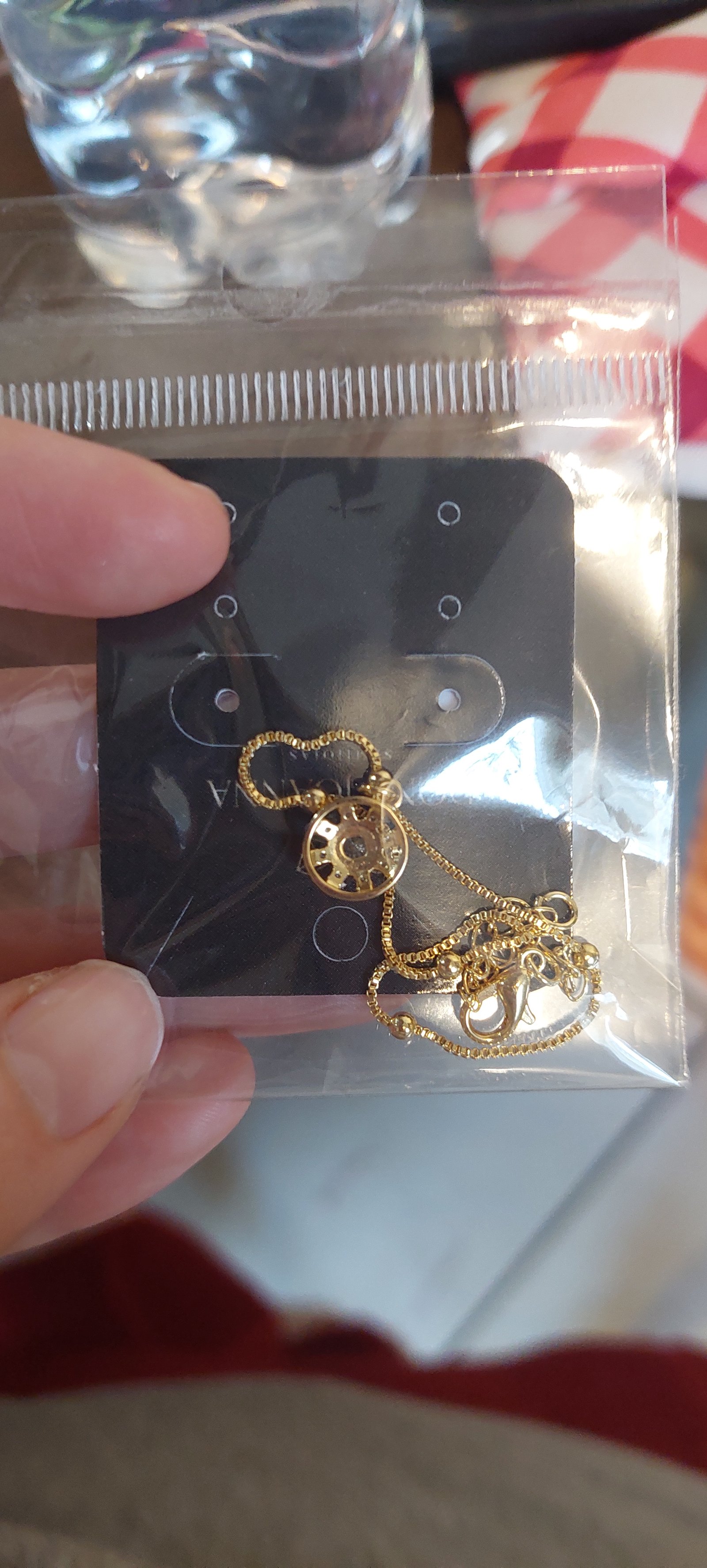Colar dourado 12