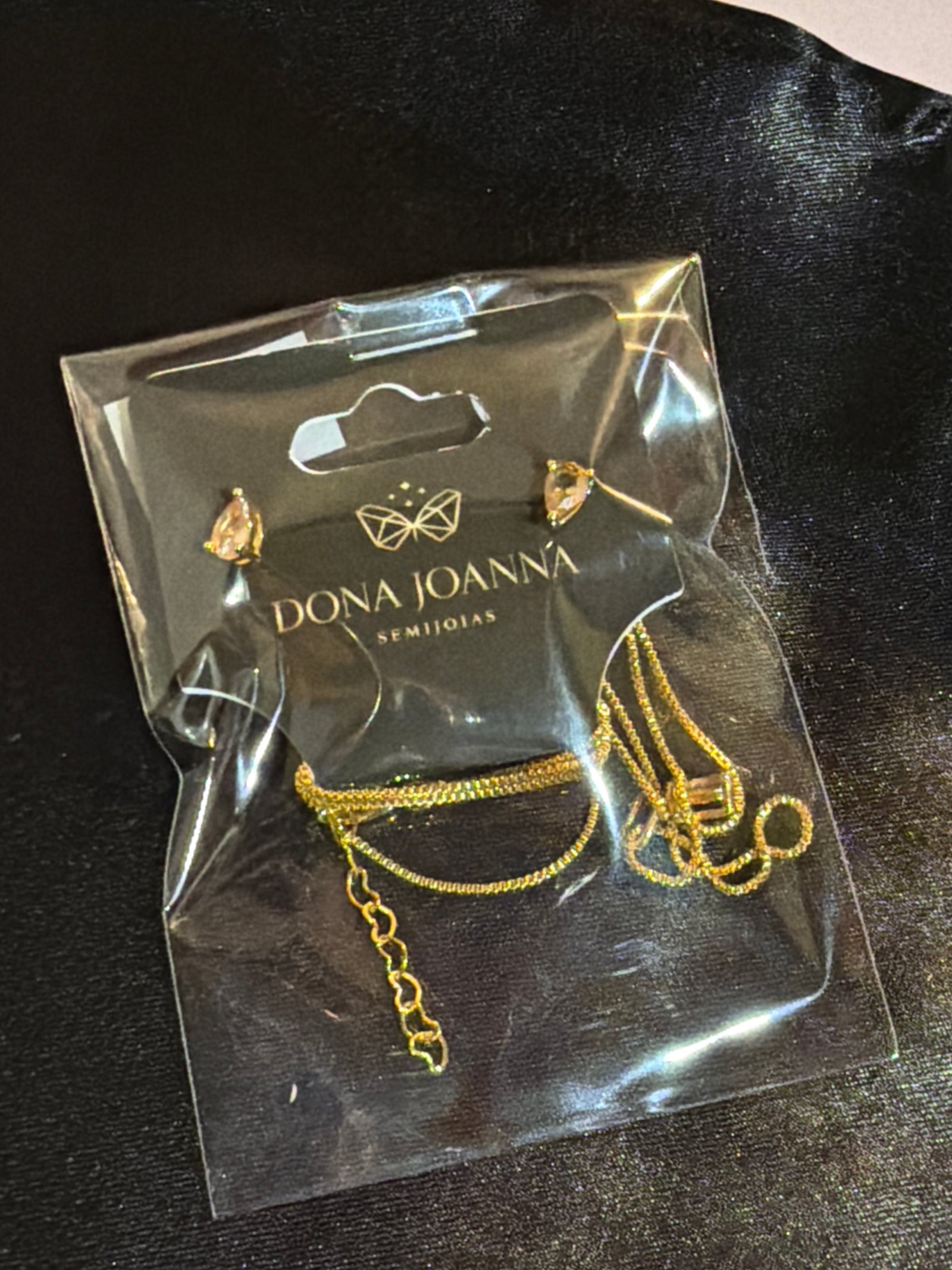 Conjunto delicado bege