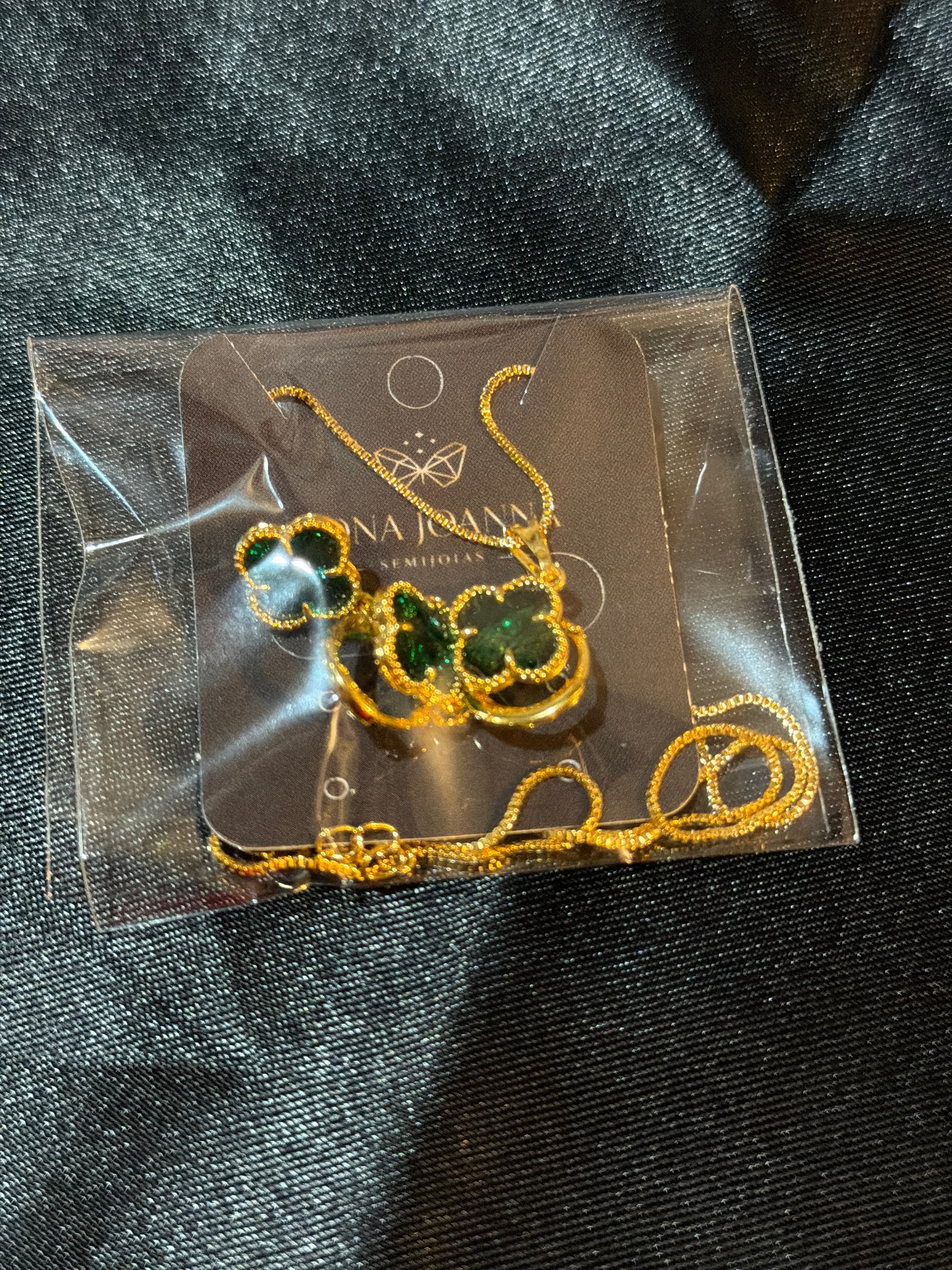 Conjunto trevo verde 
