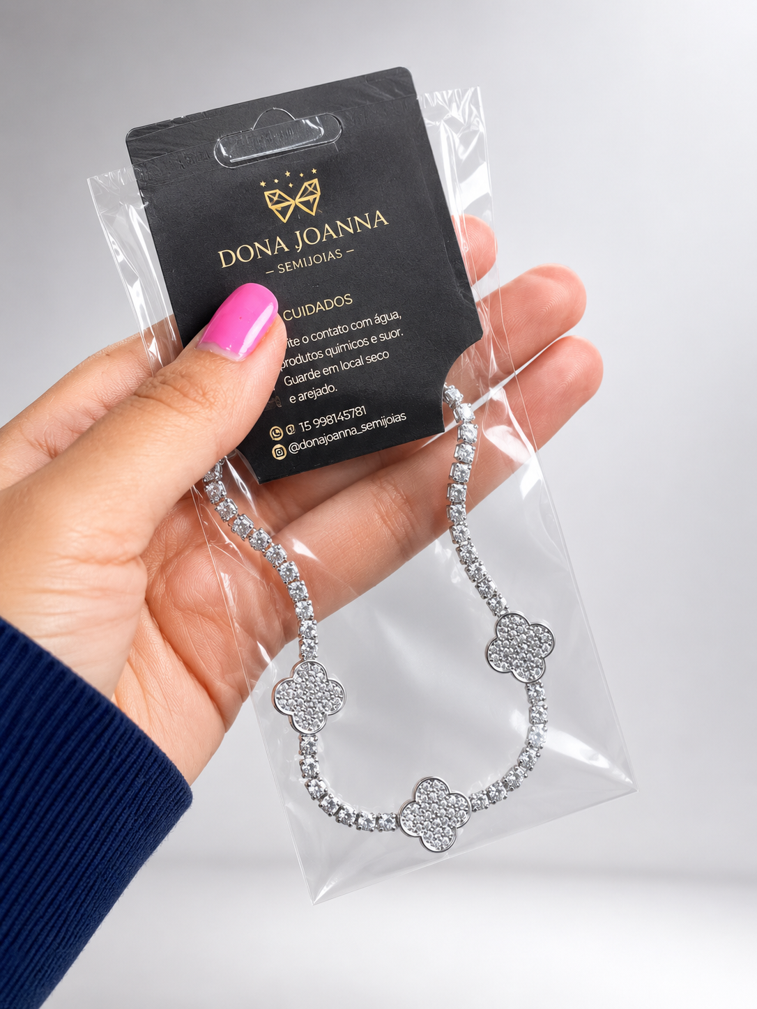 Pulseira trevo pedraria 