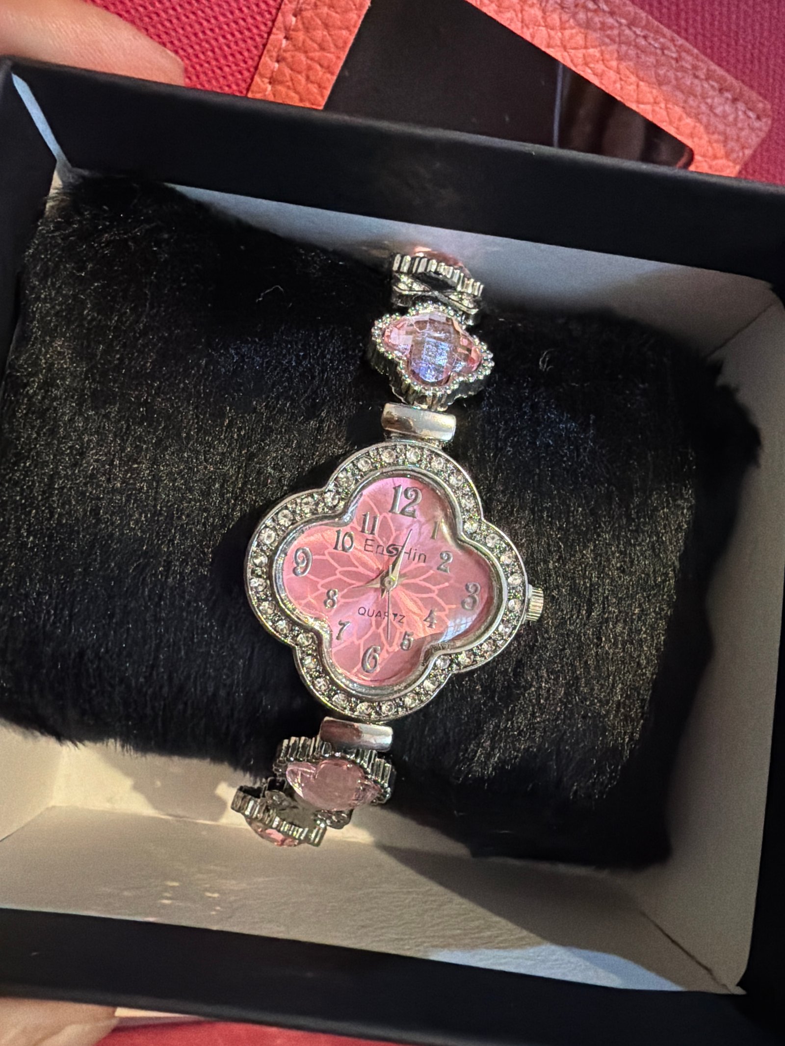 Relógio rosa